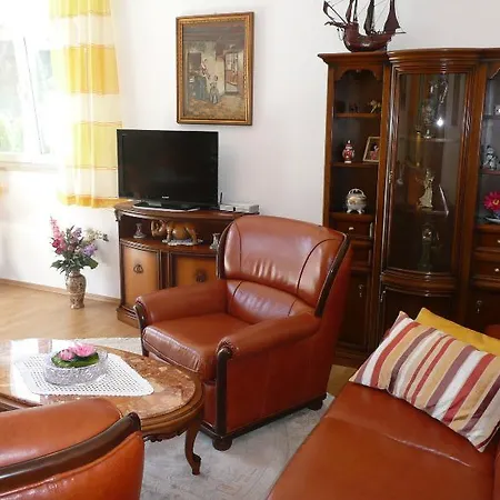 Sanjin Szálloda 3*